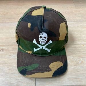 OTB. SKULL CAMO CROSSBOW LOGO CAP. MEN